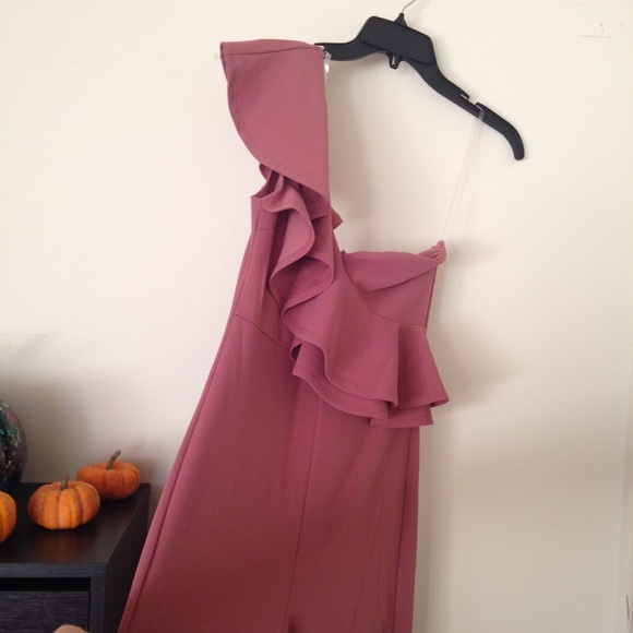 Ruffles One Shoulder Pink Jumper - Picture 4 of 8